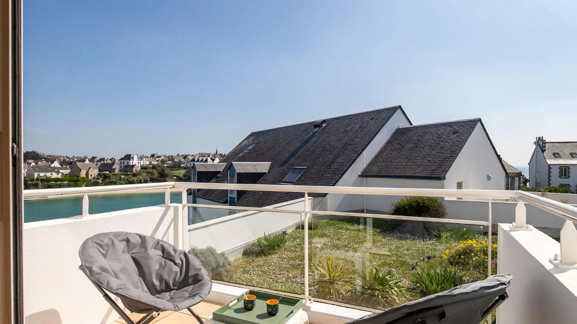 Apartment Entre Port Et Plages By Interhome Audierne
